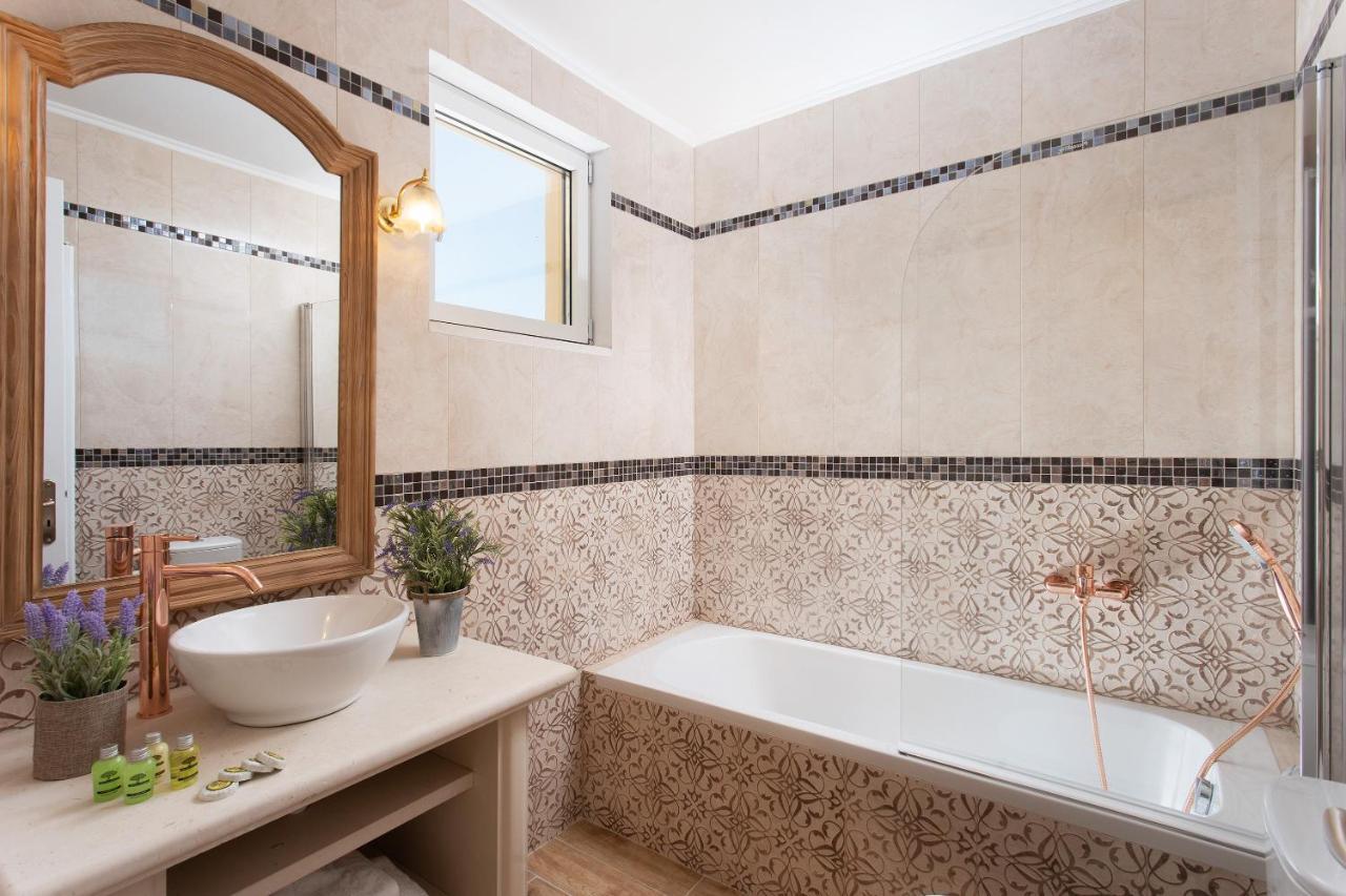 Aneli Luxury Villas - Villa Semeli Áyios Kírikos Extérieur photo